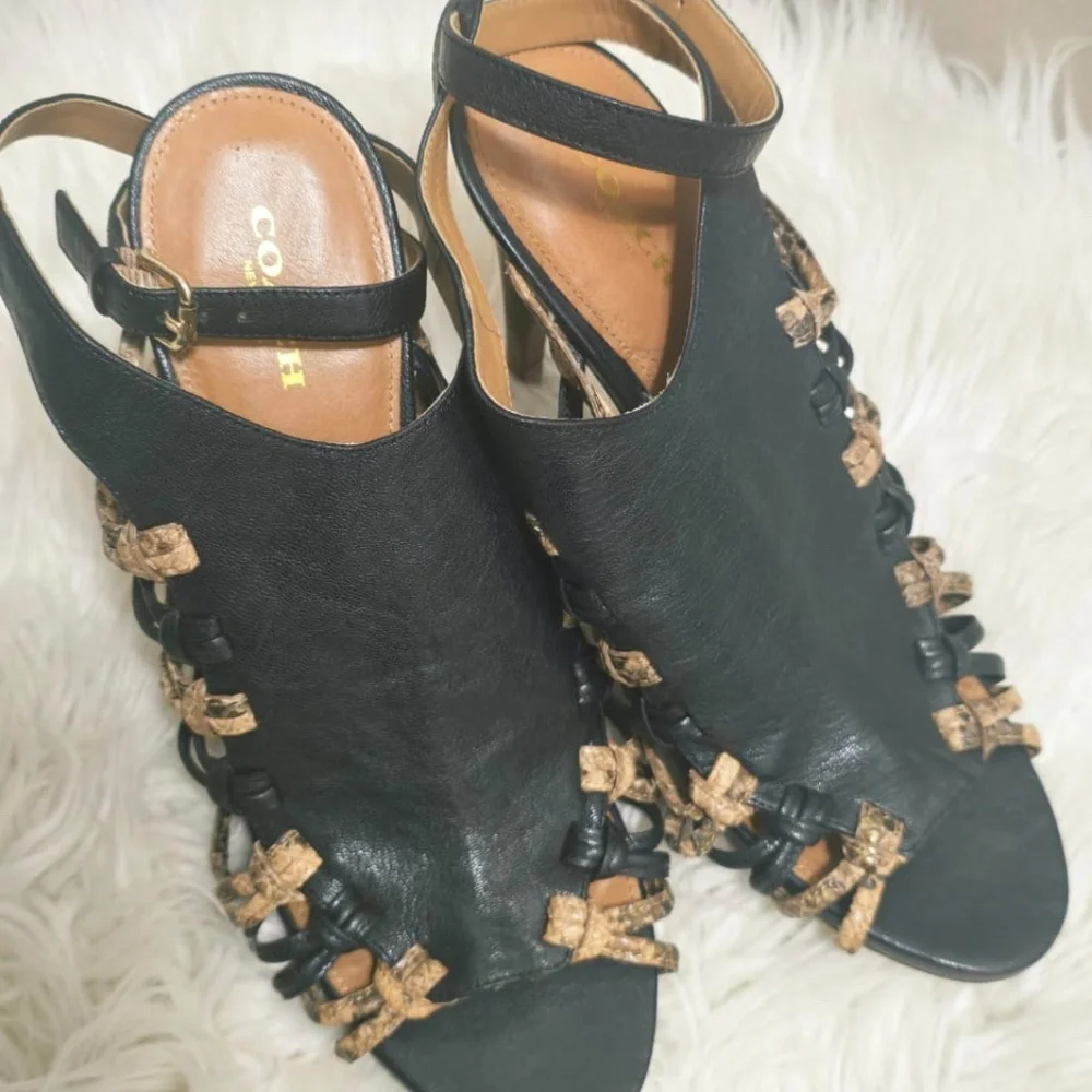 Coach High Heels Black Leather Snake Skin Accents Sandals Size 9B✌️